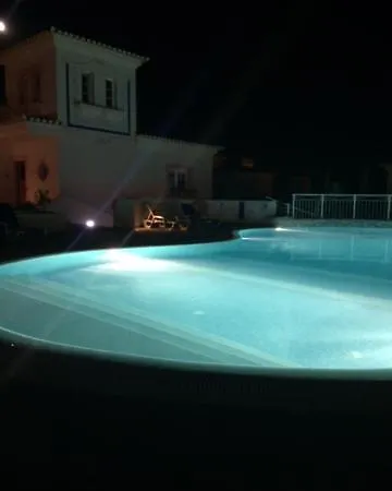 Modern Two Bedroom Poolside Townhouse *
