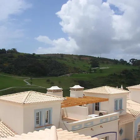 Modern Two Bedroom Poolside Townhouse * Budens
